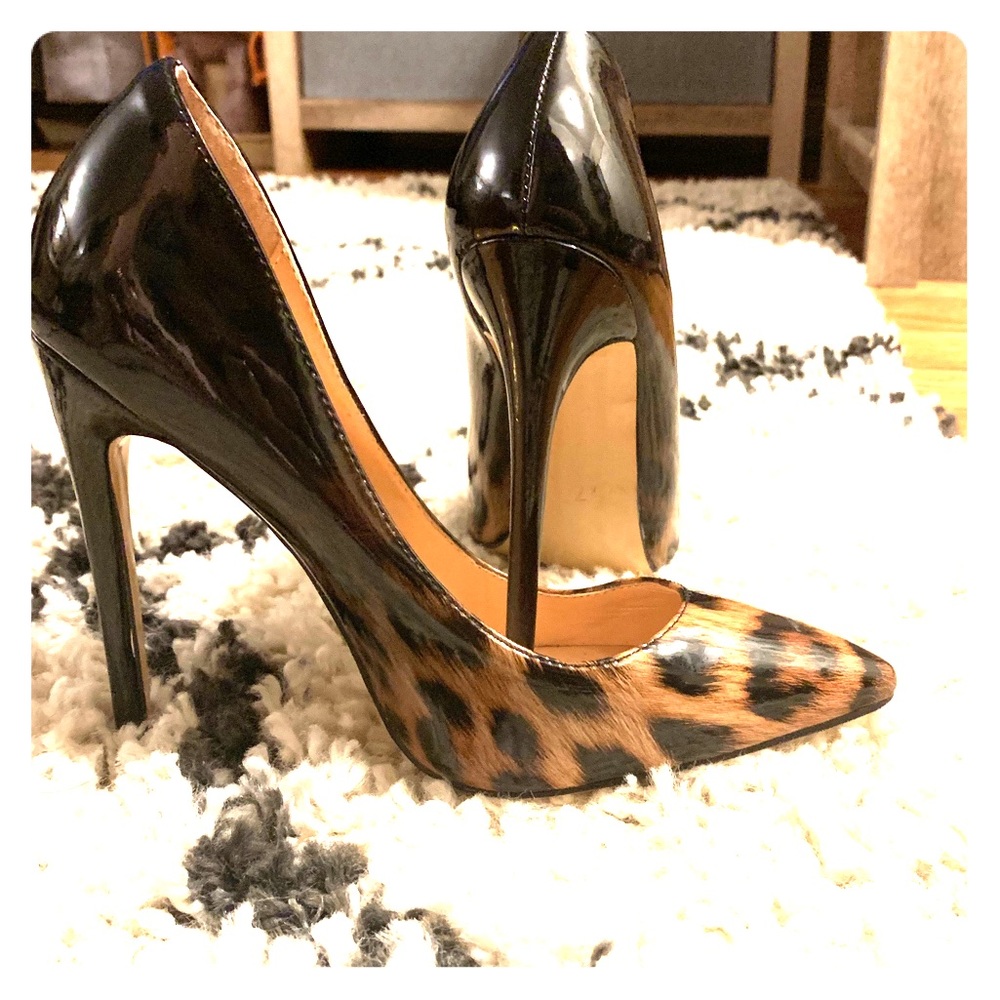 Brand new size 7 patent leather pumps